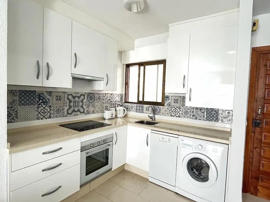 Carabeillo Seaview Apartment Nerja 0*,  İspanya